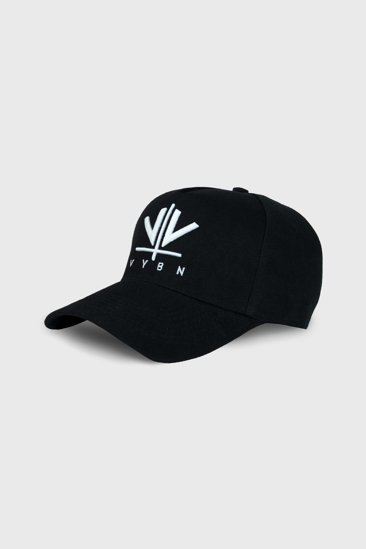 03 / STREETWEAR CAPS